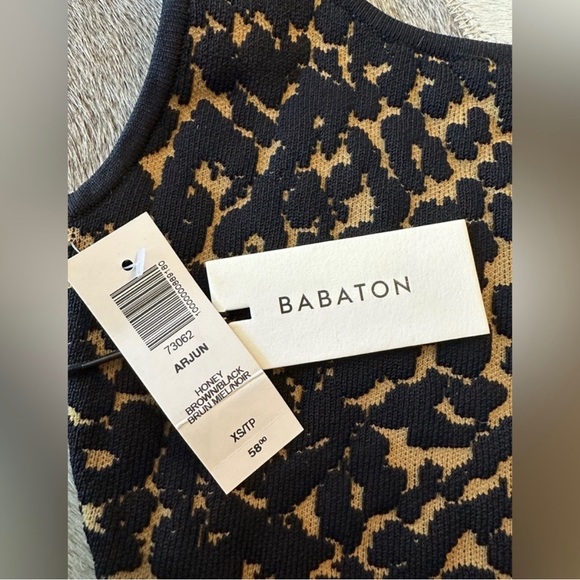 NWT - Aritzia Babaton Arjun Crop Sculpt
Knit Tank - Leopard XS - Picture 5 of 6